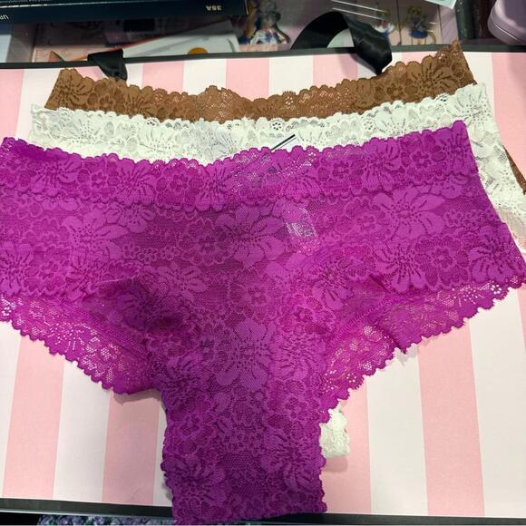 Victoria’s Secret lace Cheeky Panties - Picture 6 of 6